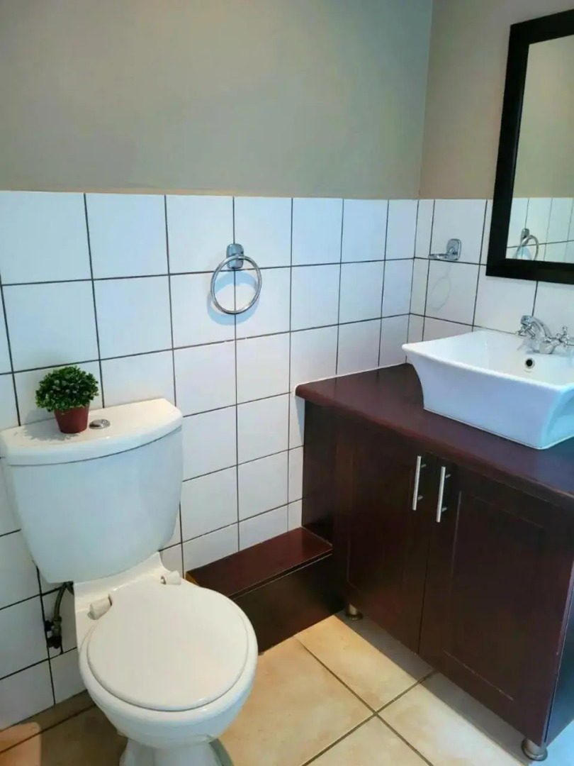 Tropical Seaside Suite 8