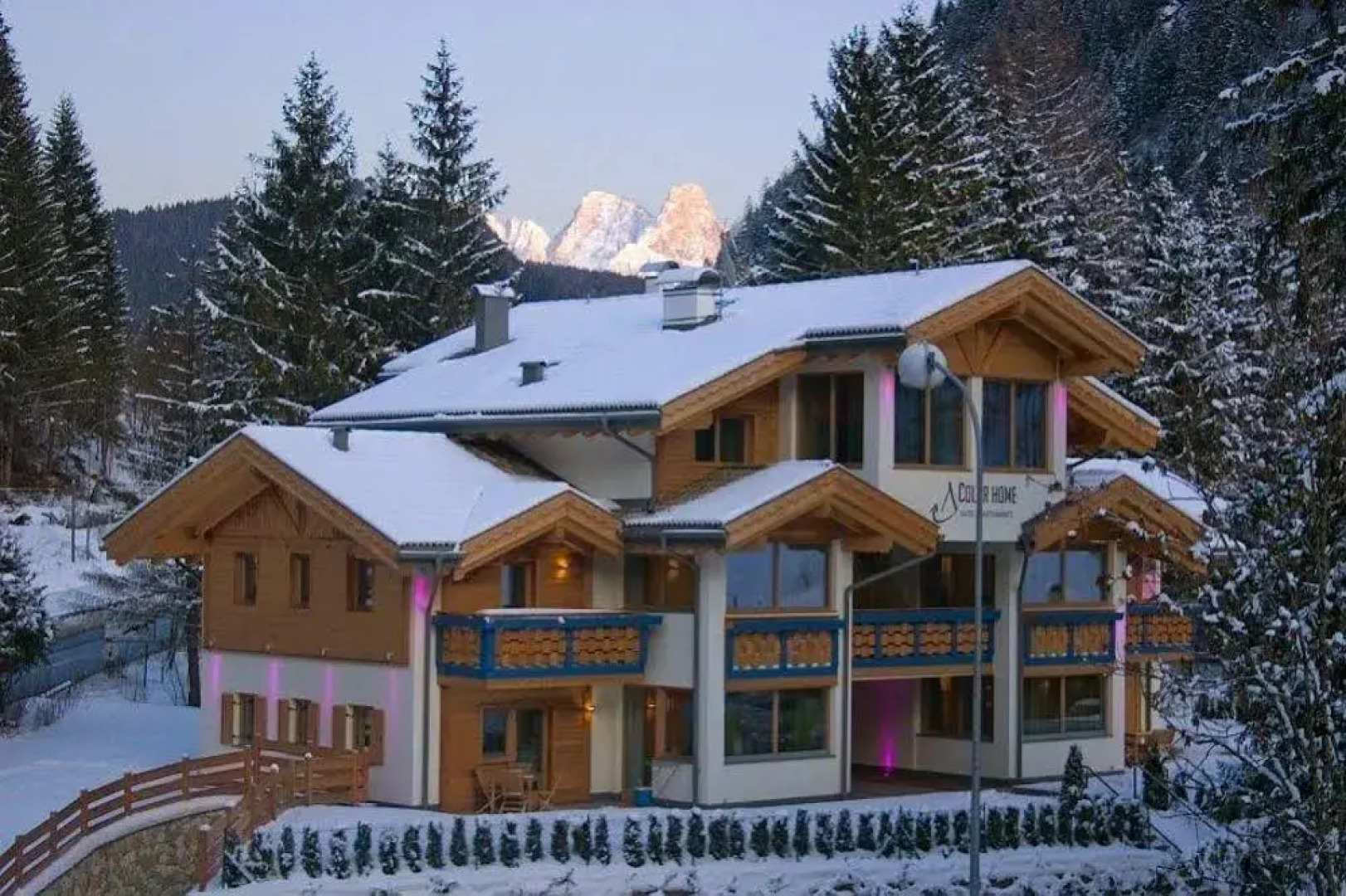 Color Home Suite Apartments