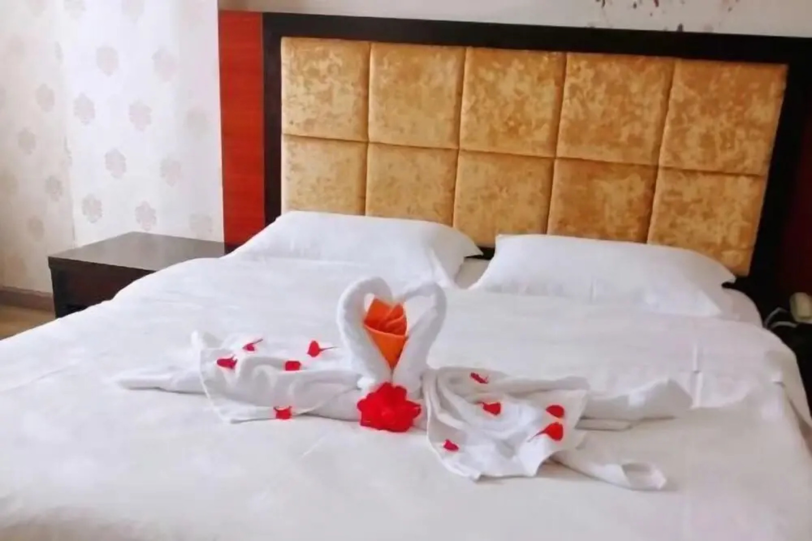 Yipin Business Hotel (Meizhou Municipal Government)