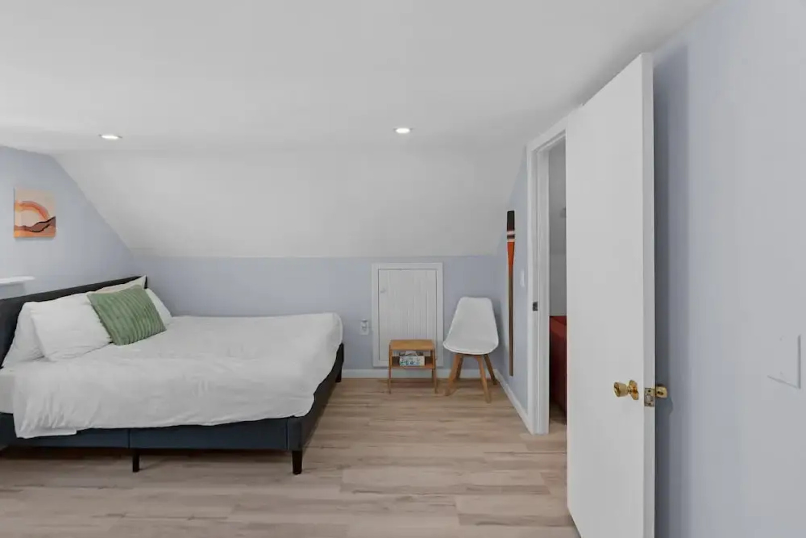 Waterfront Retreat With Stunning Views 3 Bedroom Home