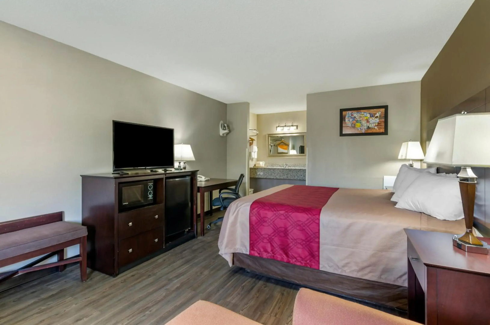Brentwood Inn & Suites