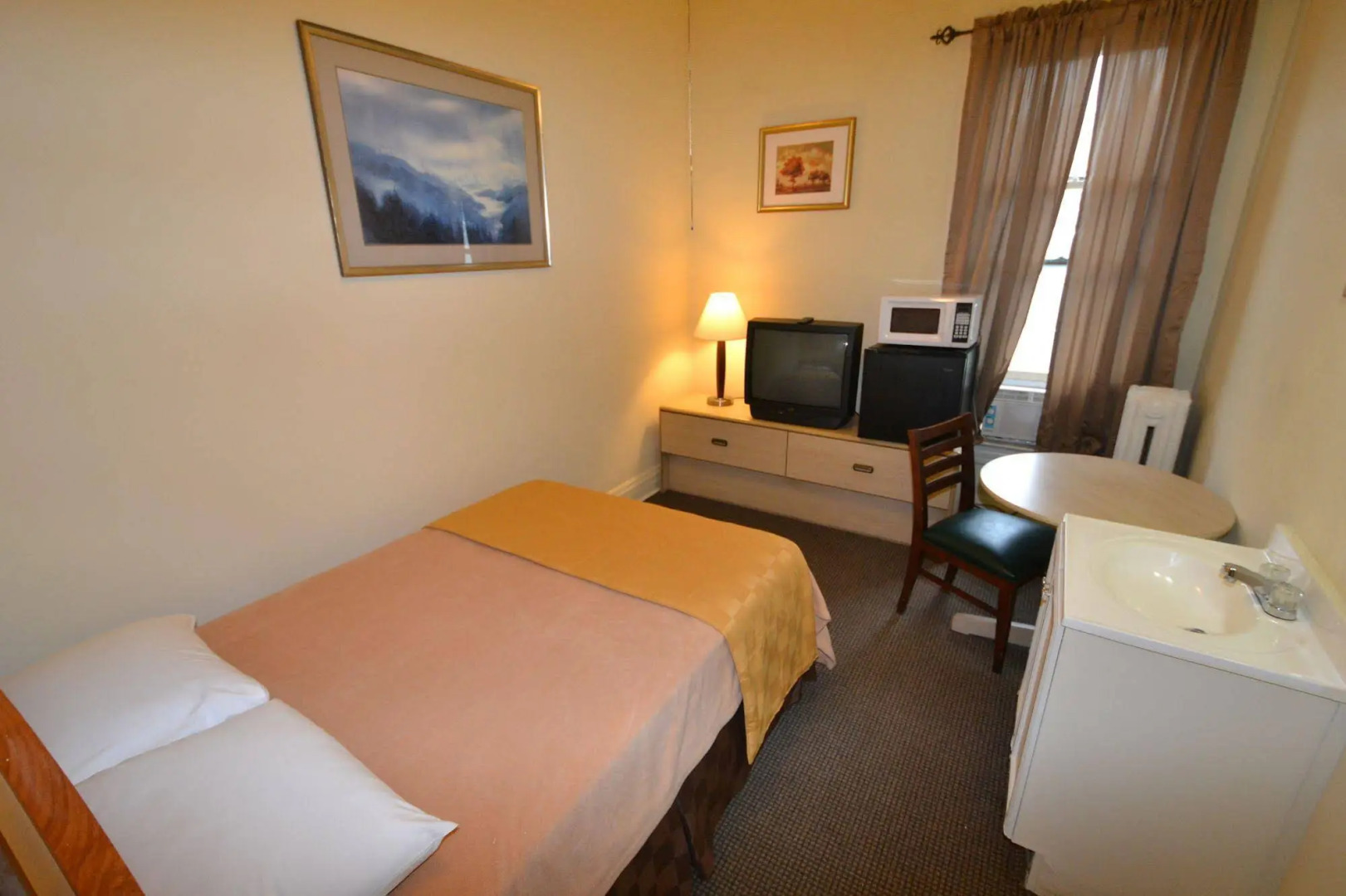 Perfect Stay Inn & Suites