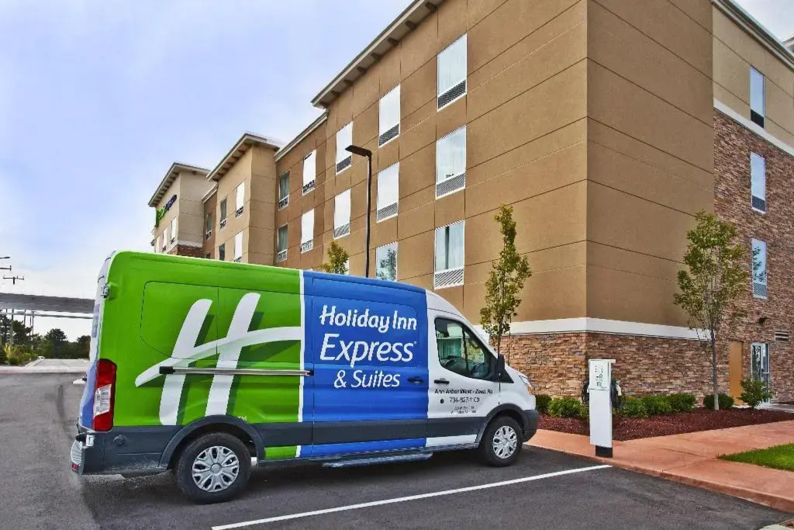 Holiday Inn Express & Suites Ann Arbor West by IHG