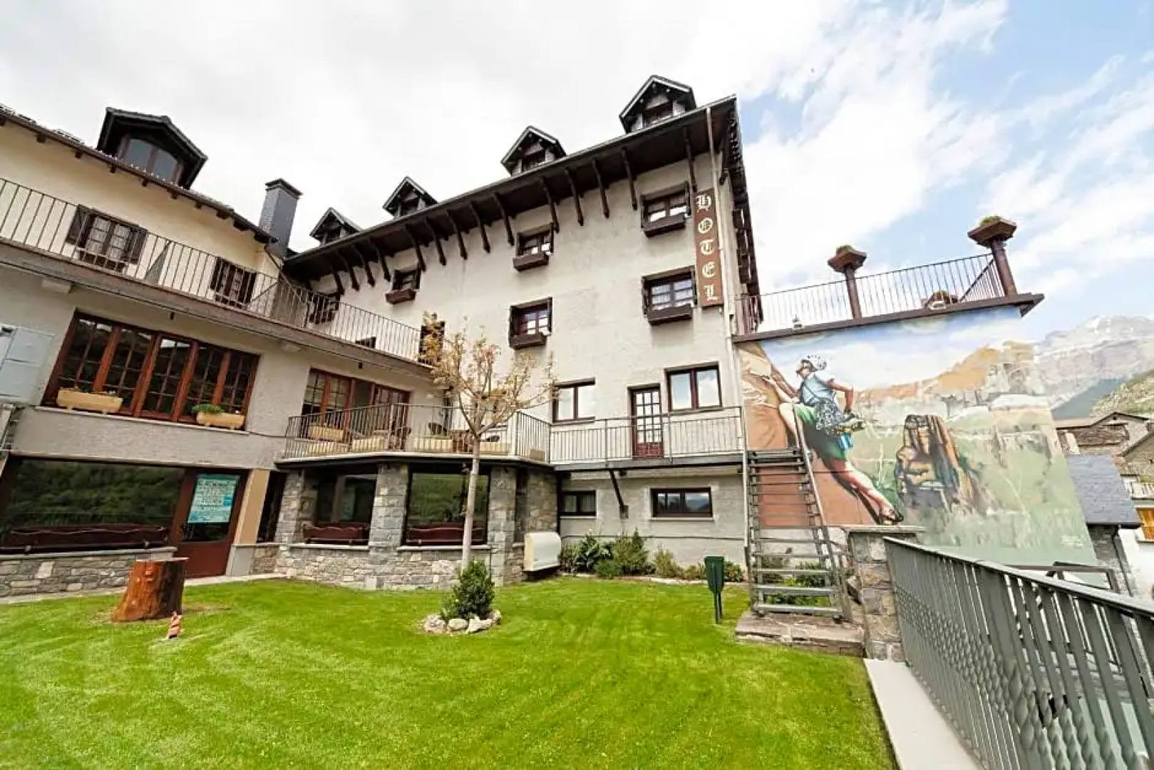 Hotel Villa de Torla