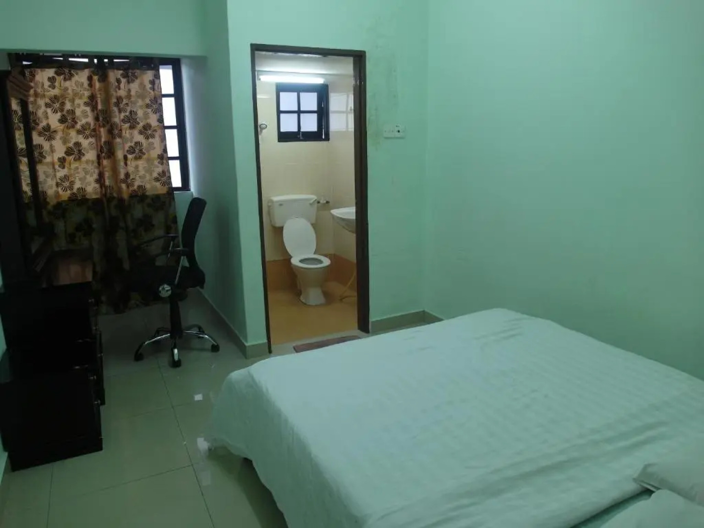 Jarzmin 2 Rooms Apartment