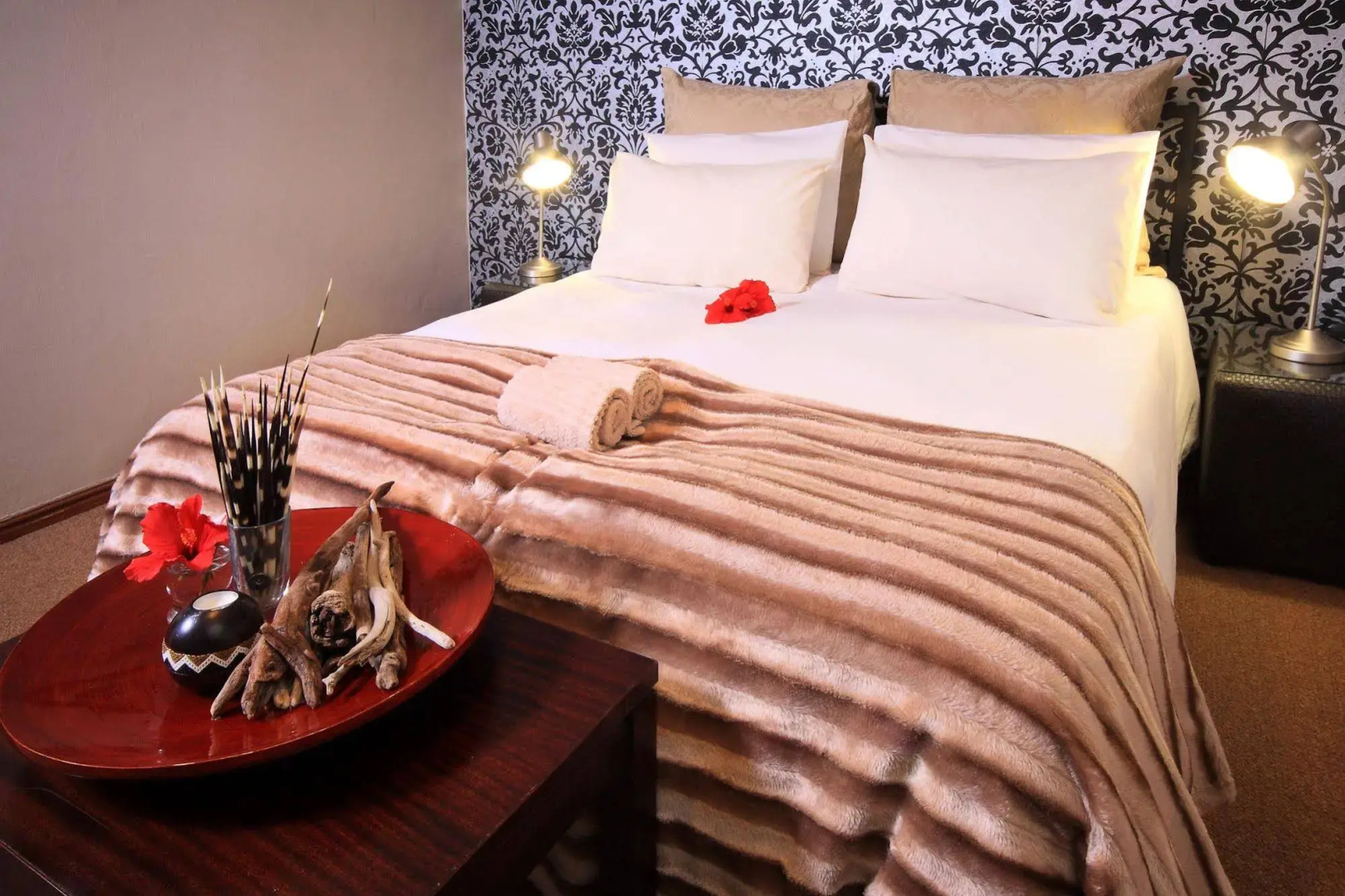 Thatchwood Country Lodge