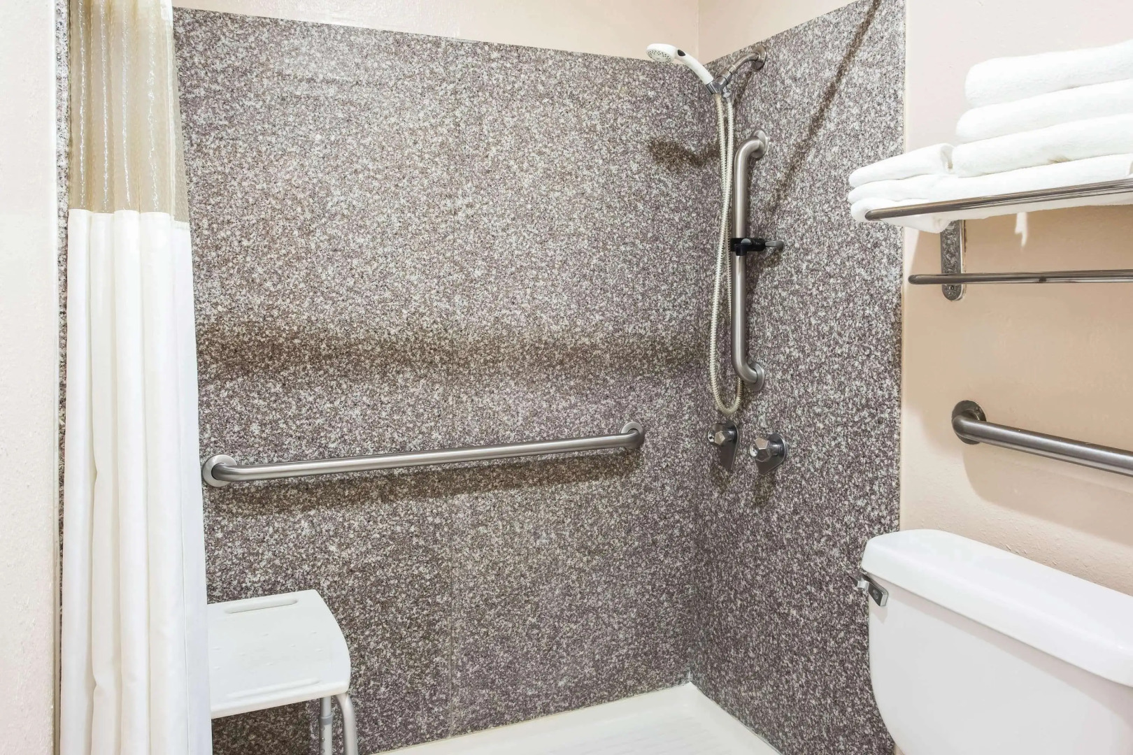 Super 8 by Wyndham Giddings