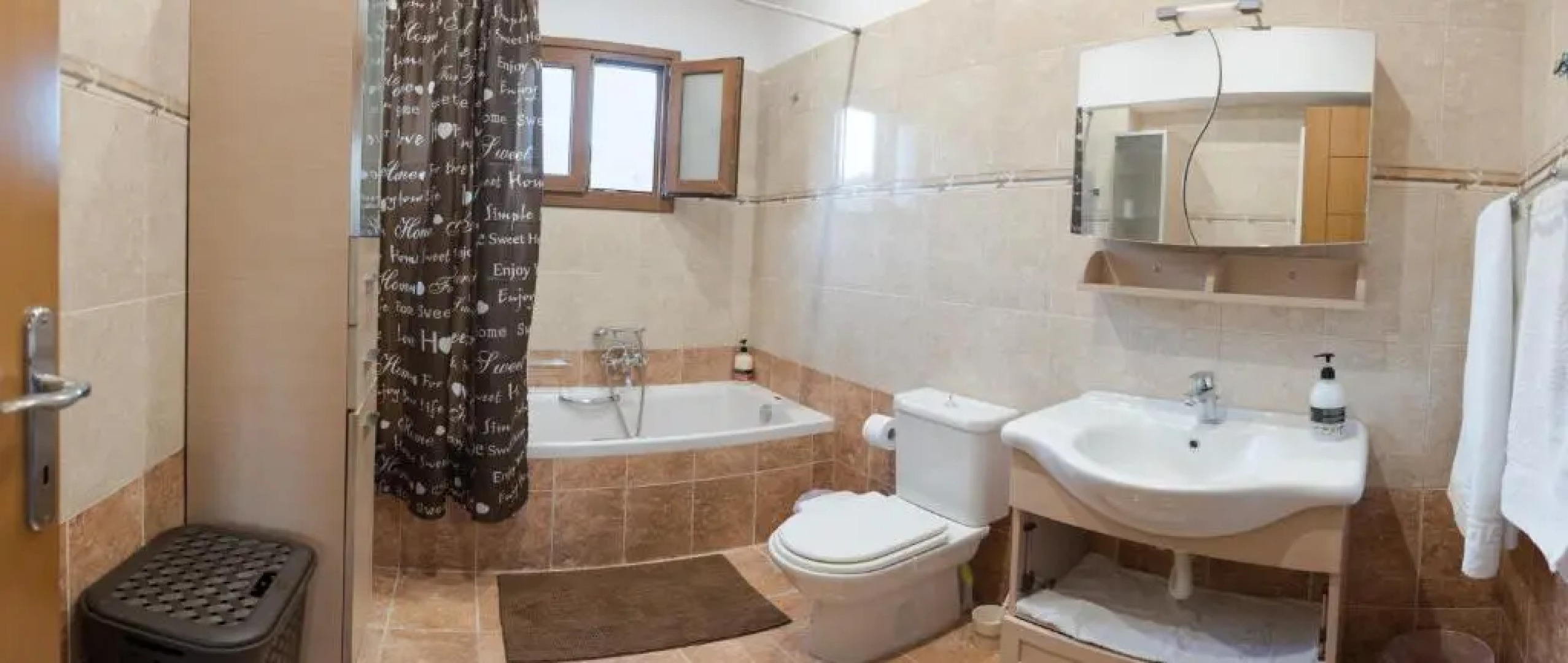 Nikoli country House