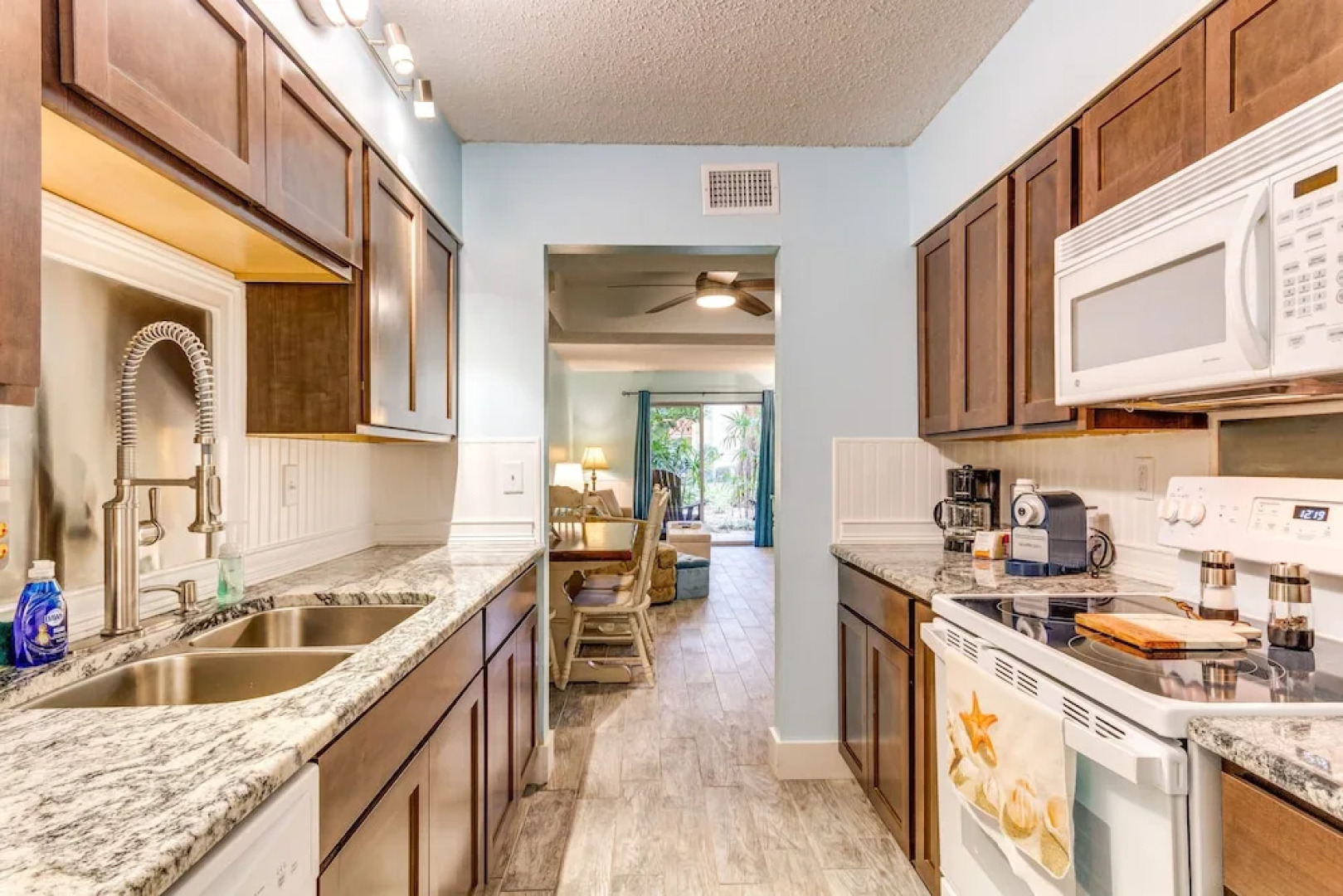 Central Mary Esther Condo 5 Mi to Okaloosa Island!