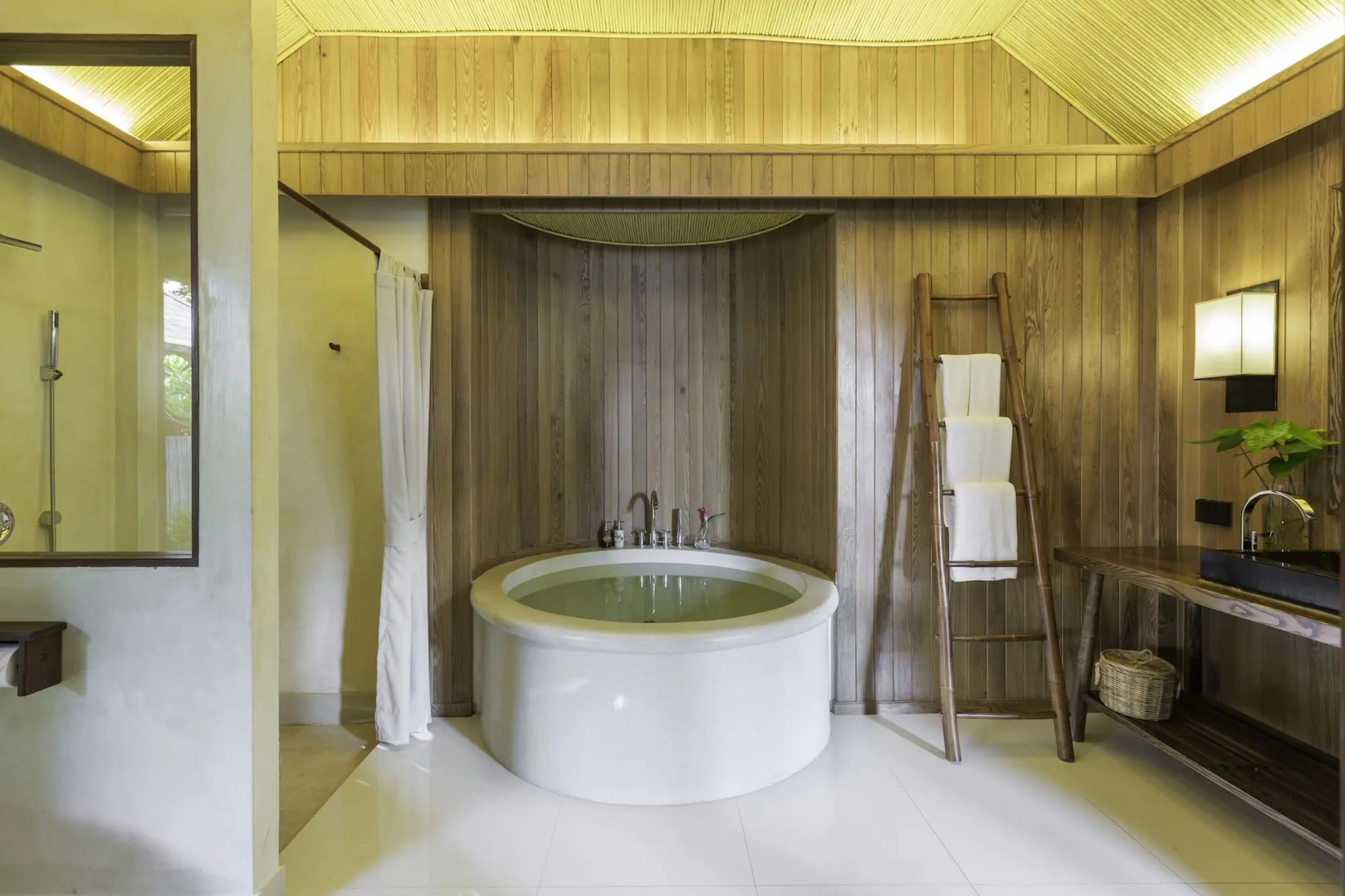 The Treasure Koh Madsum - Samui