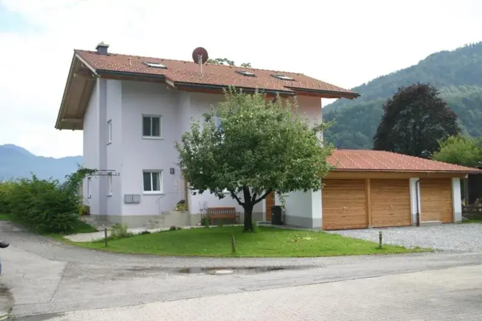 Schmid Ursula