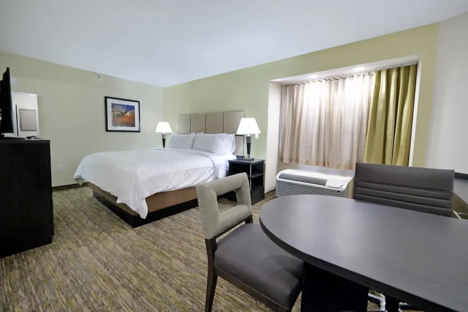 Days Inn and Suites Plano Medical Center Dallas