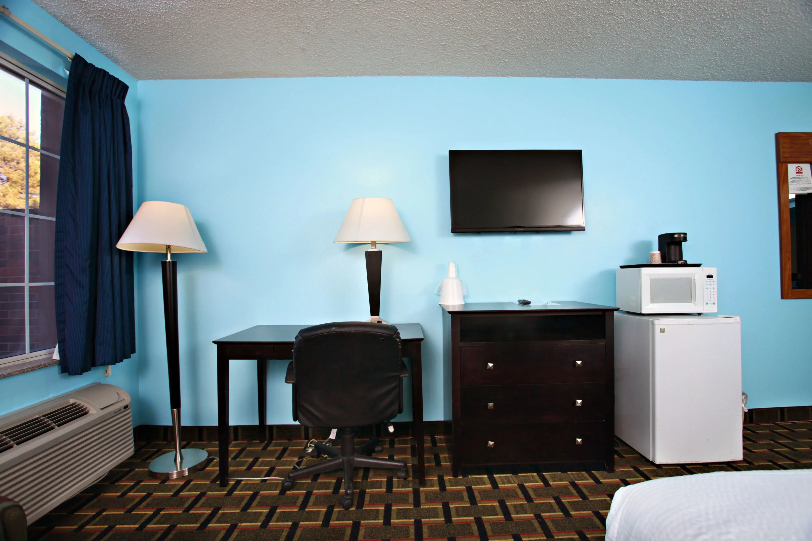 Blue Way Inn & Suites Wellington