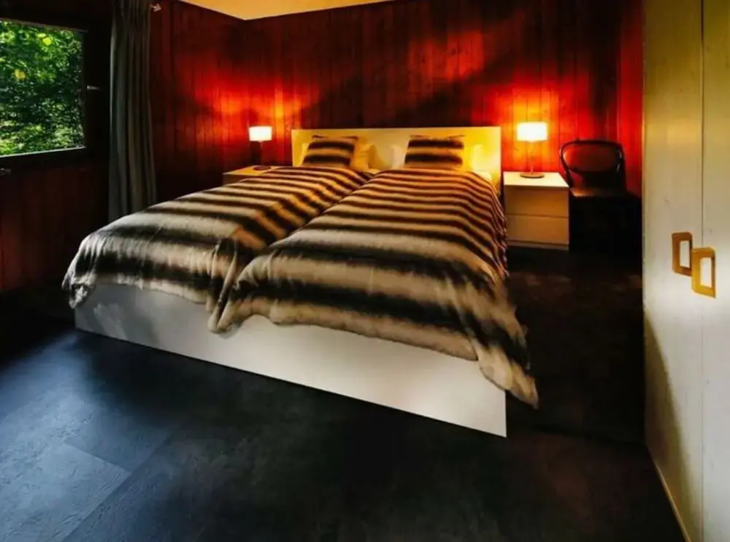 Forest House in the Roman Valley