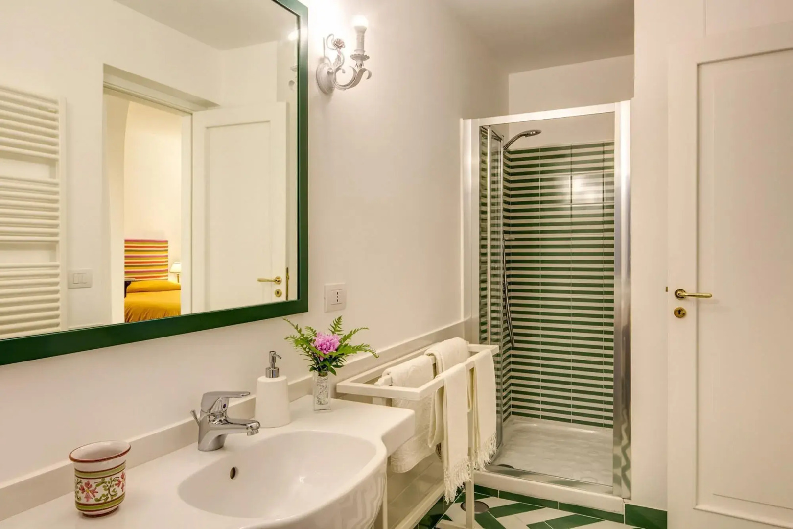 La Casa Bianca Pool And Garden