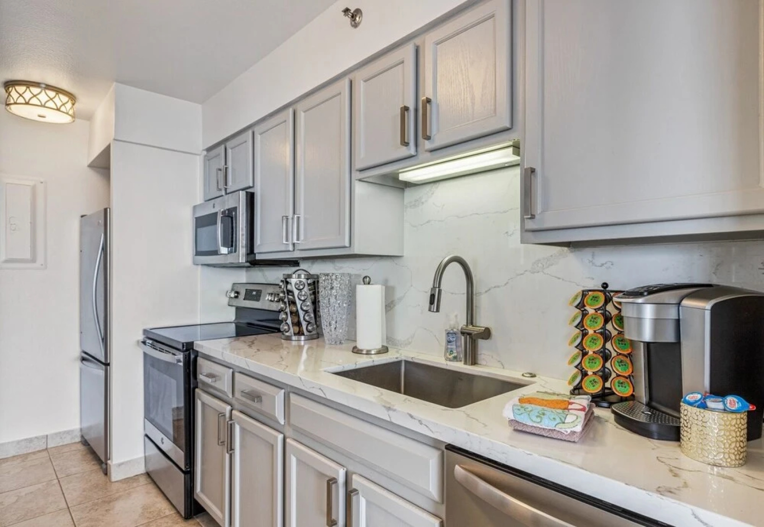Royal Kahana 511 2bd/2.5ba 2 Bedroom Condo by Redawning