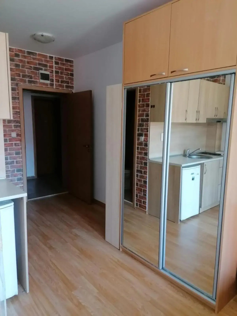 Sunny Day 6 Apartment