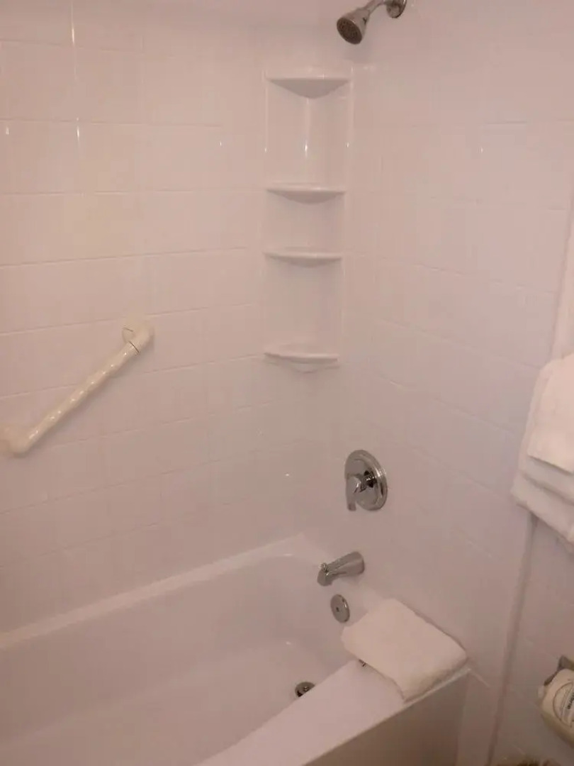 Waterside Inn on the Beach