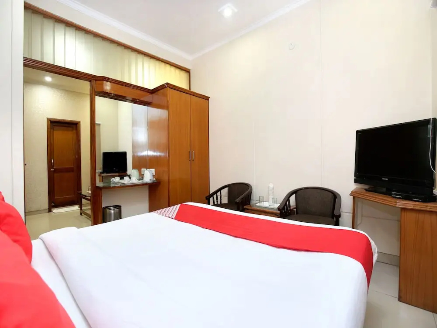 OYO 1044 Hotel Basera Vintage