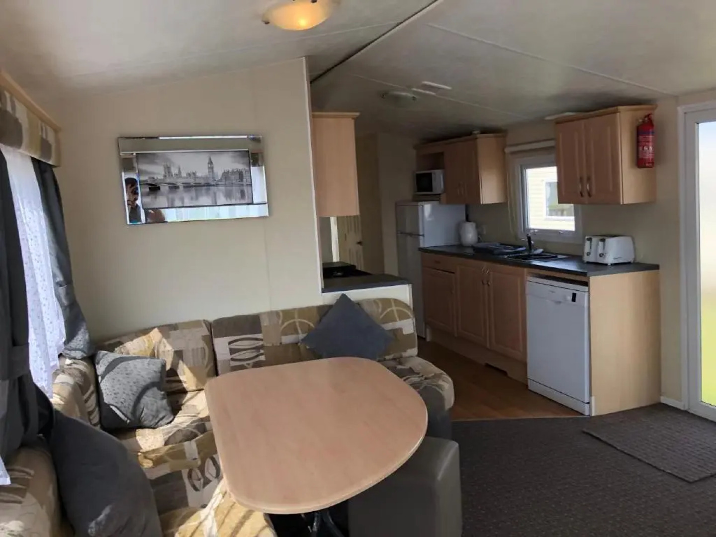 4 bedroom 10 berth caravan tattershal lakes
