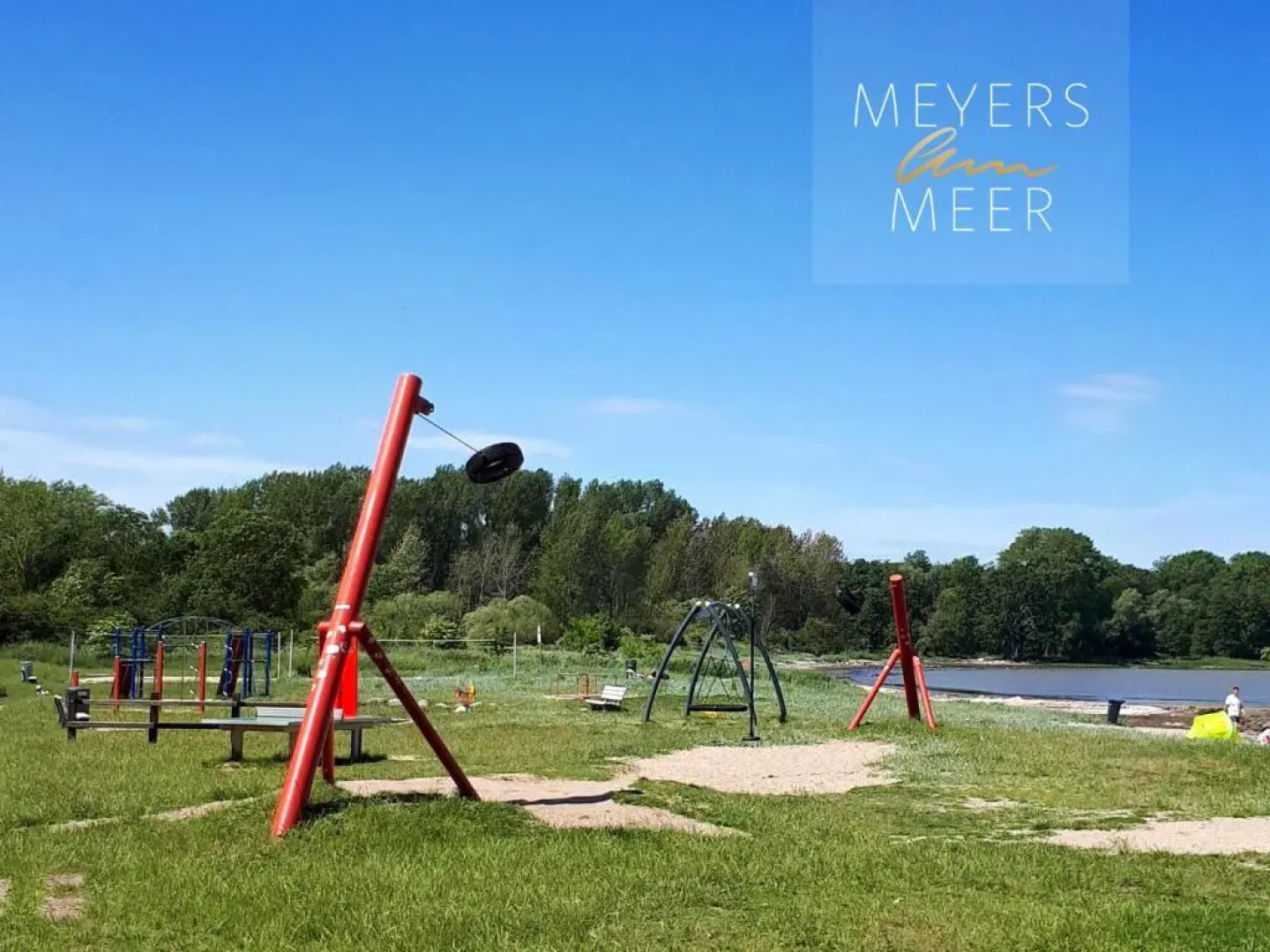 Schwarzes Holzferienhaus mit Sauna -- GARTENGLÜCK -- an der Ostsee, Zierow bei Wismar, Strand 500m, 2 Schlafzimmer