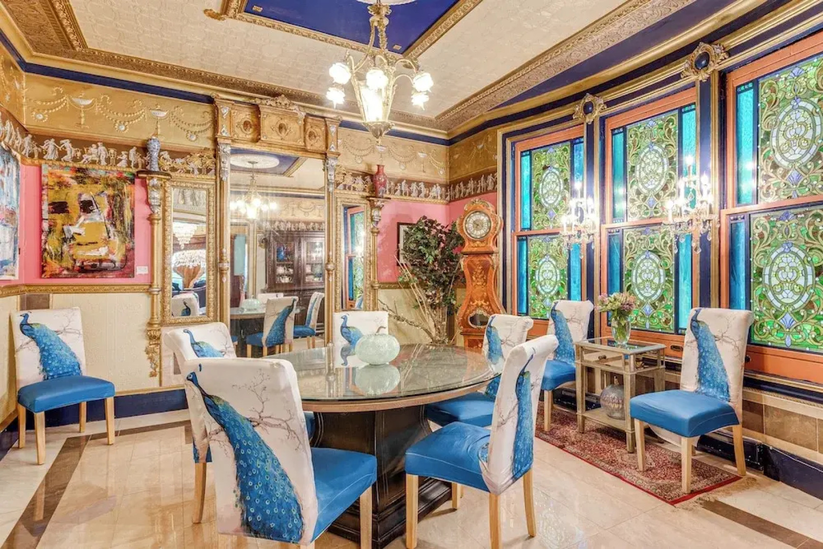 Near Downtown Scranton: Getaway w/ Patio