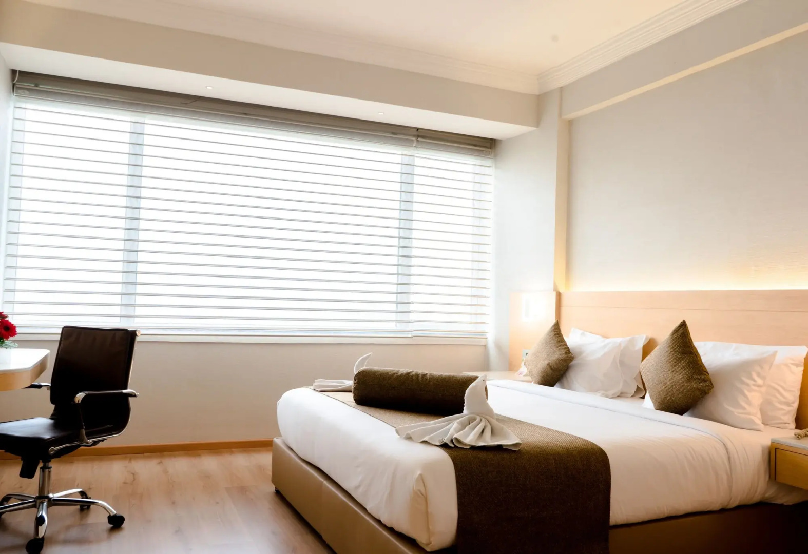 Gemini Continental Lucknow