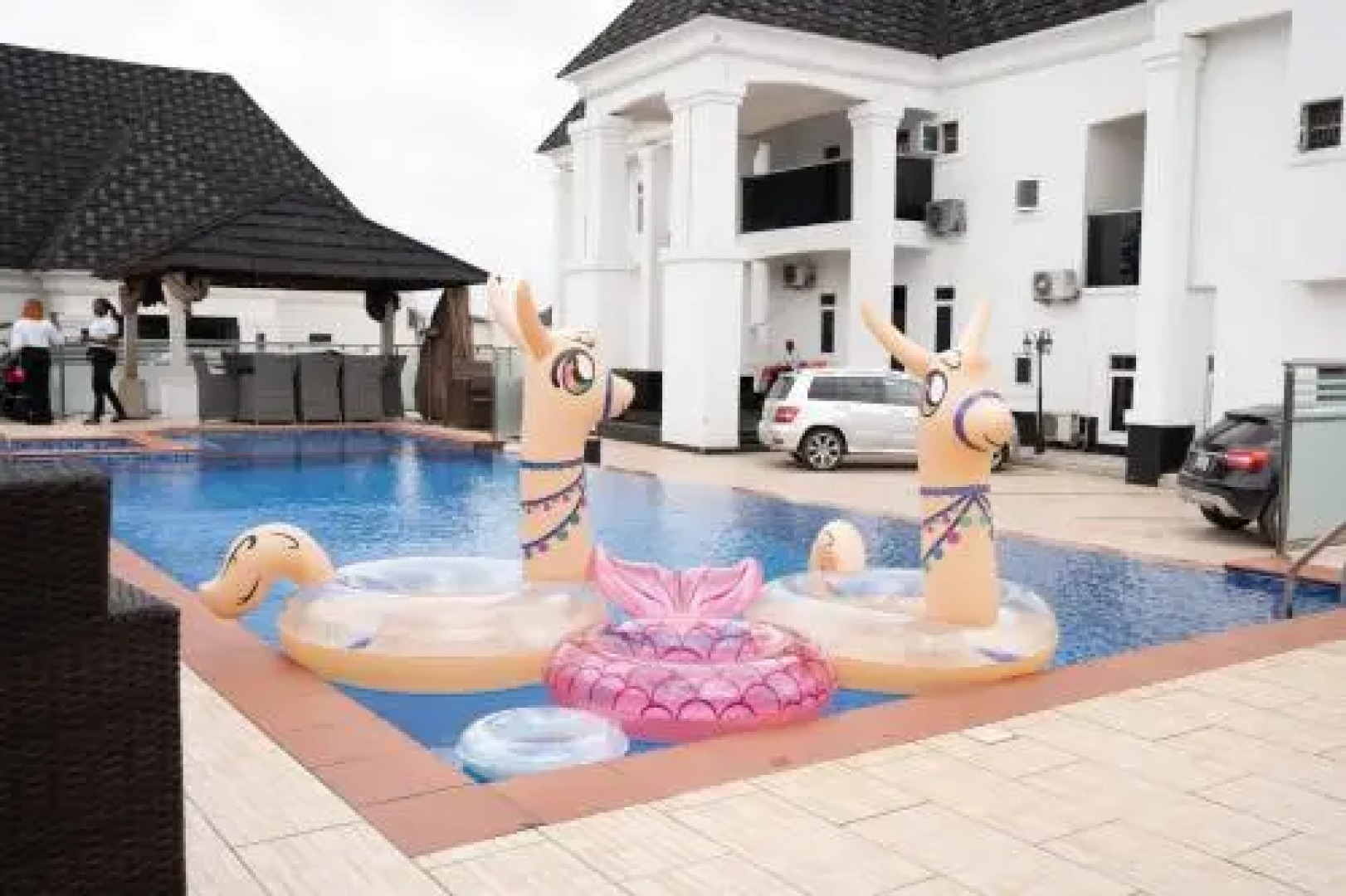 PoshLux Executive Hotel