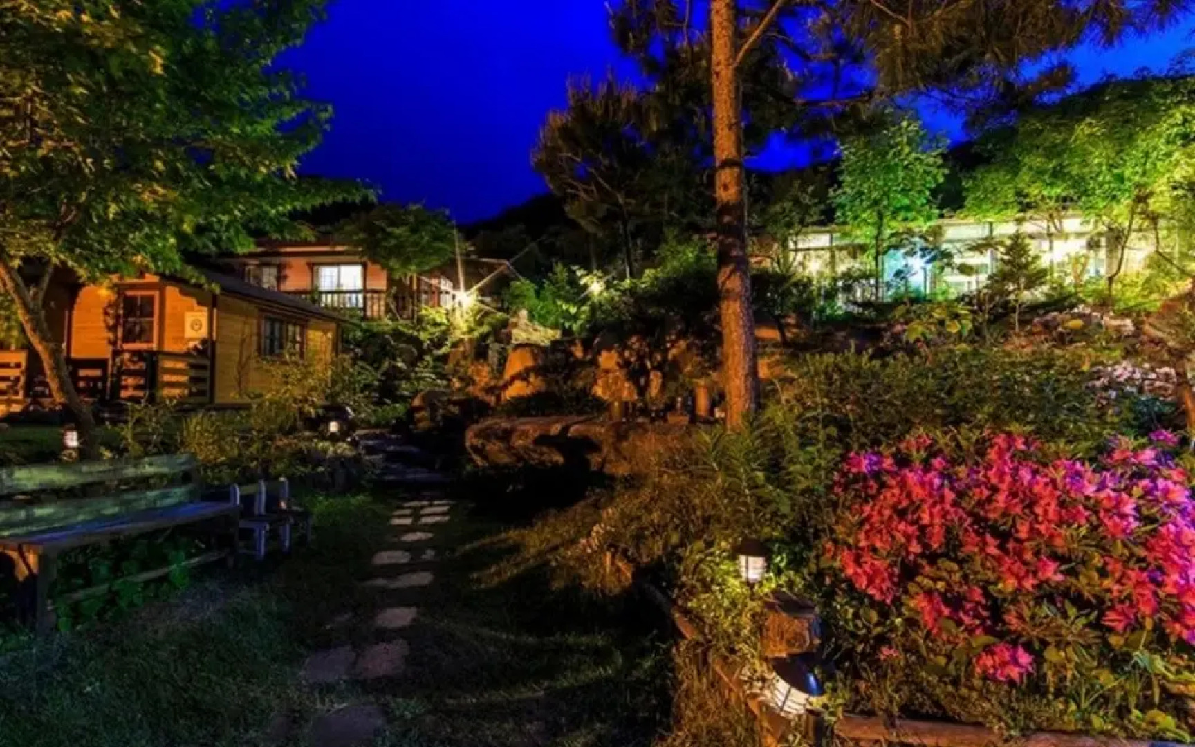 Sancheong Dolkkotdam Pension