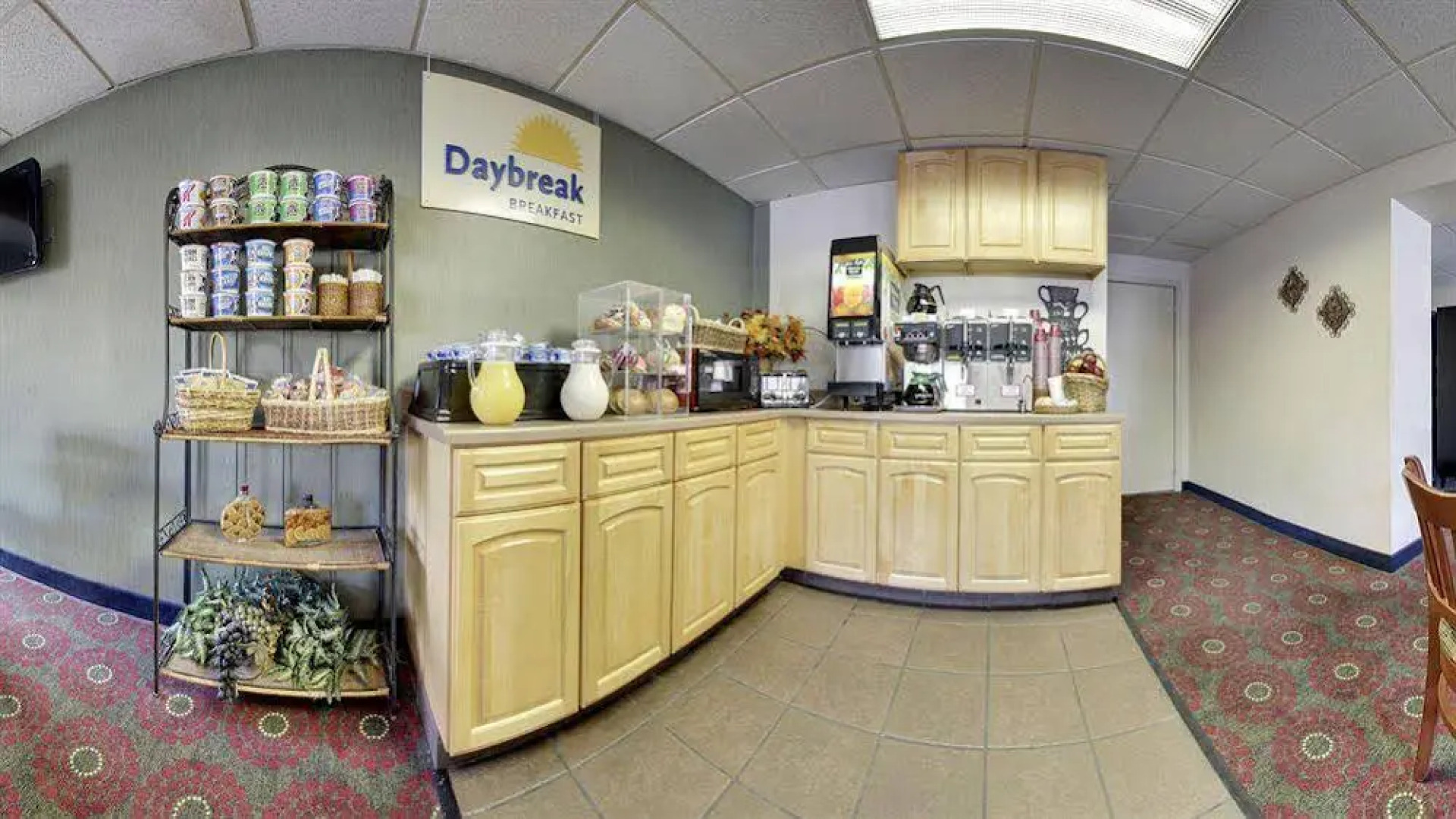 Days Inn Cedar Falls- University Plaza