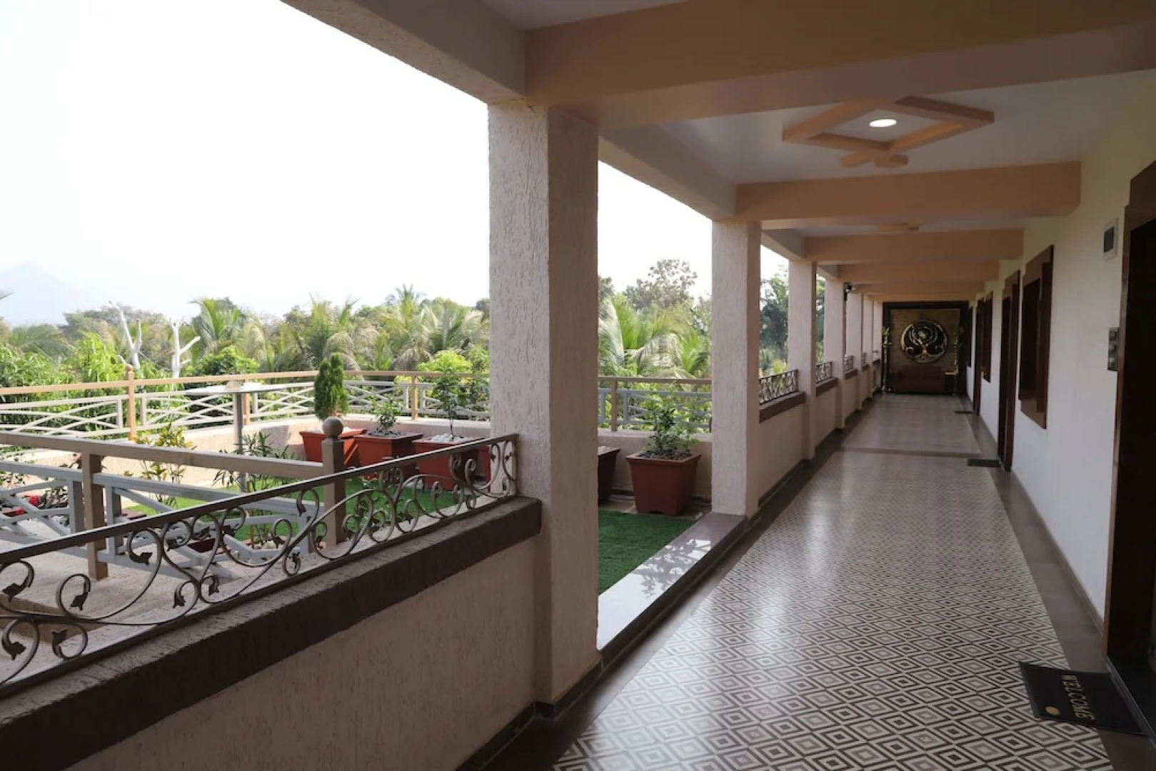 Raaj Resort