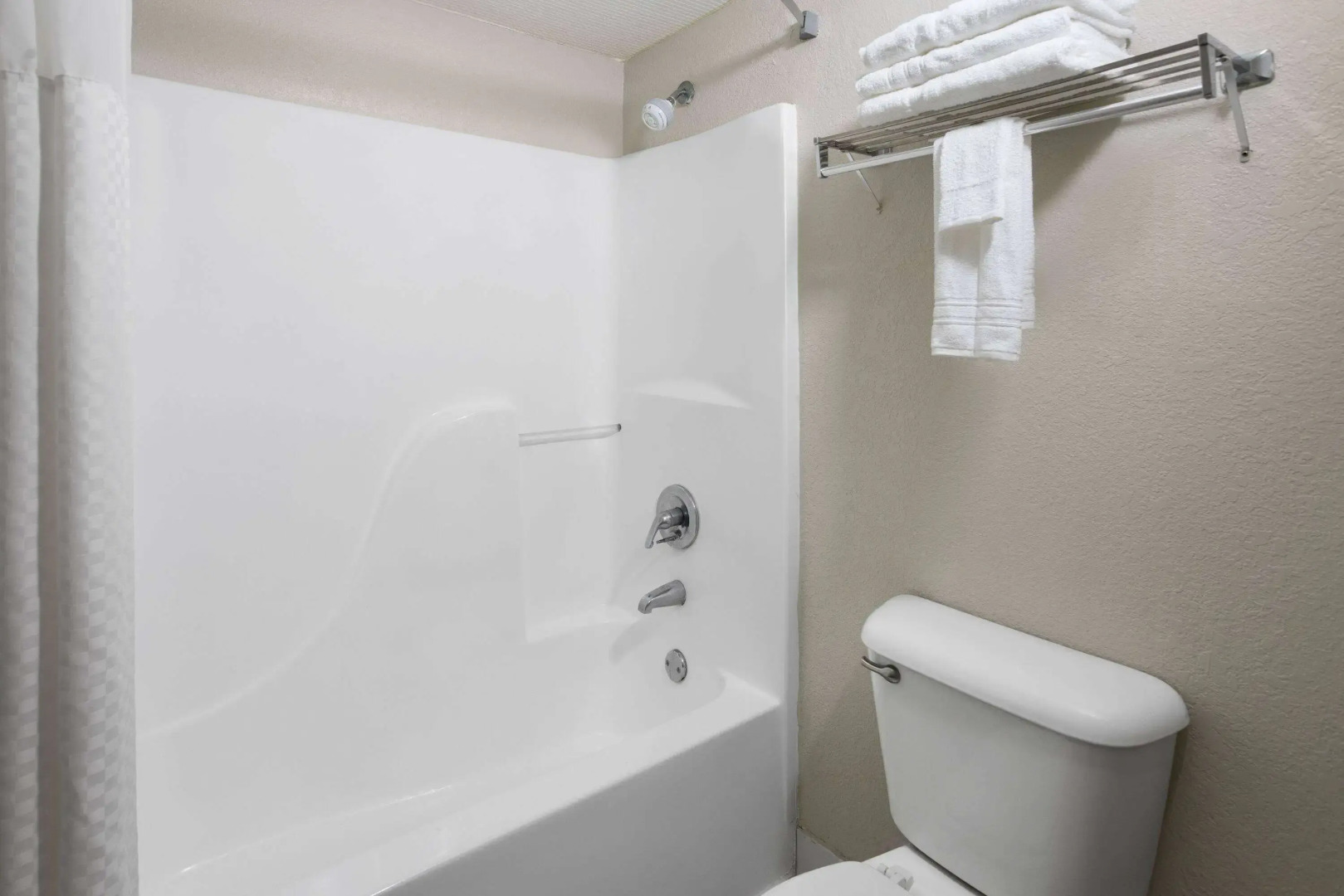 Days Inn by Wyndham Waycross