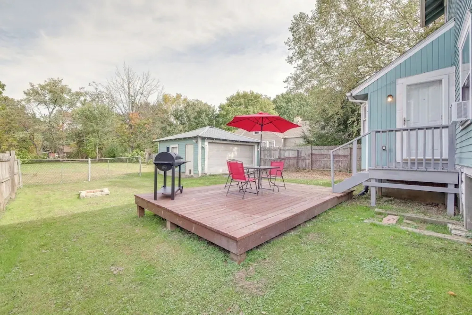 Welcoming Home in Youngstown w/ Private Backyard!