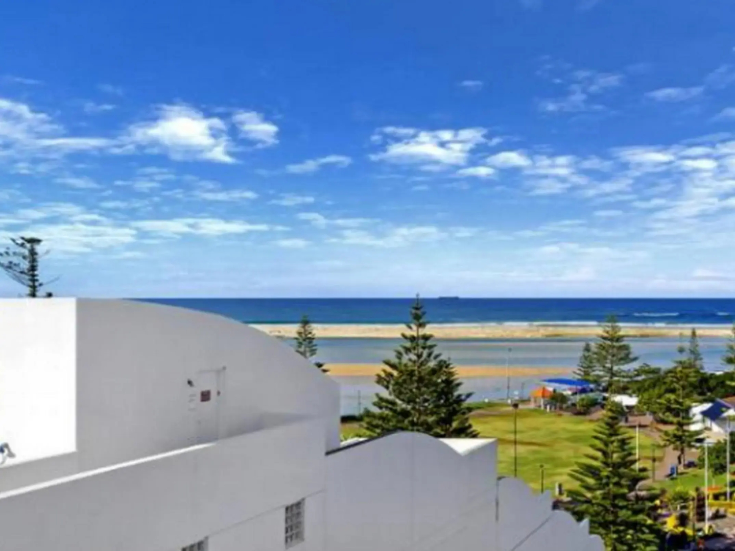 Coast Luxury Apartment 21