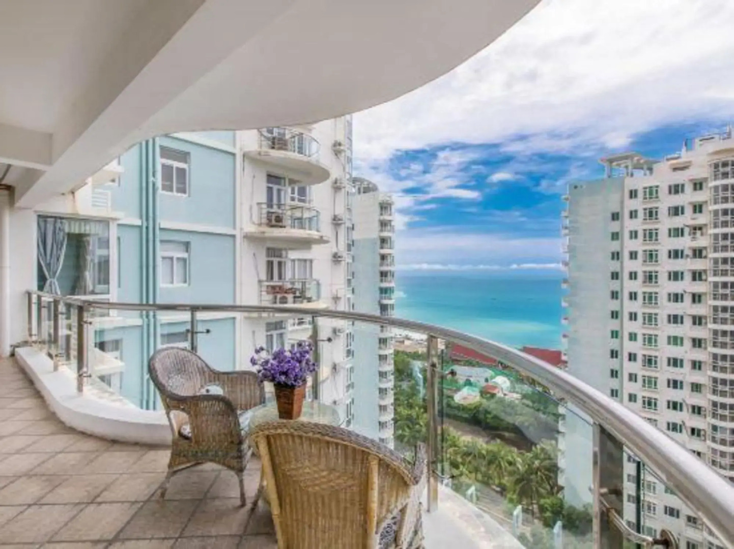 Sanya Hai Hua Apartment