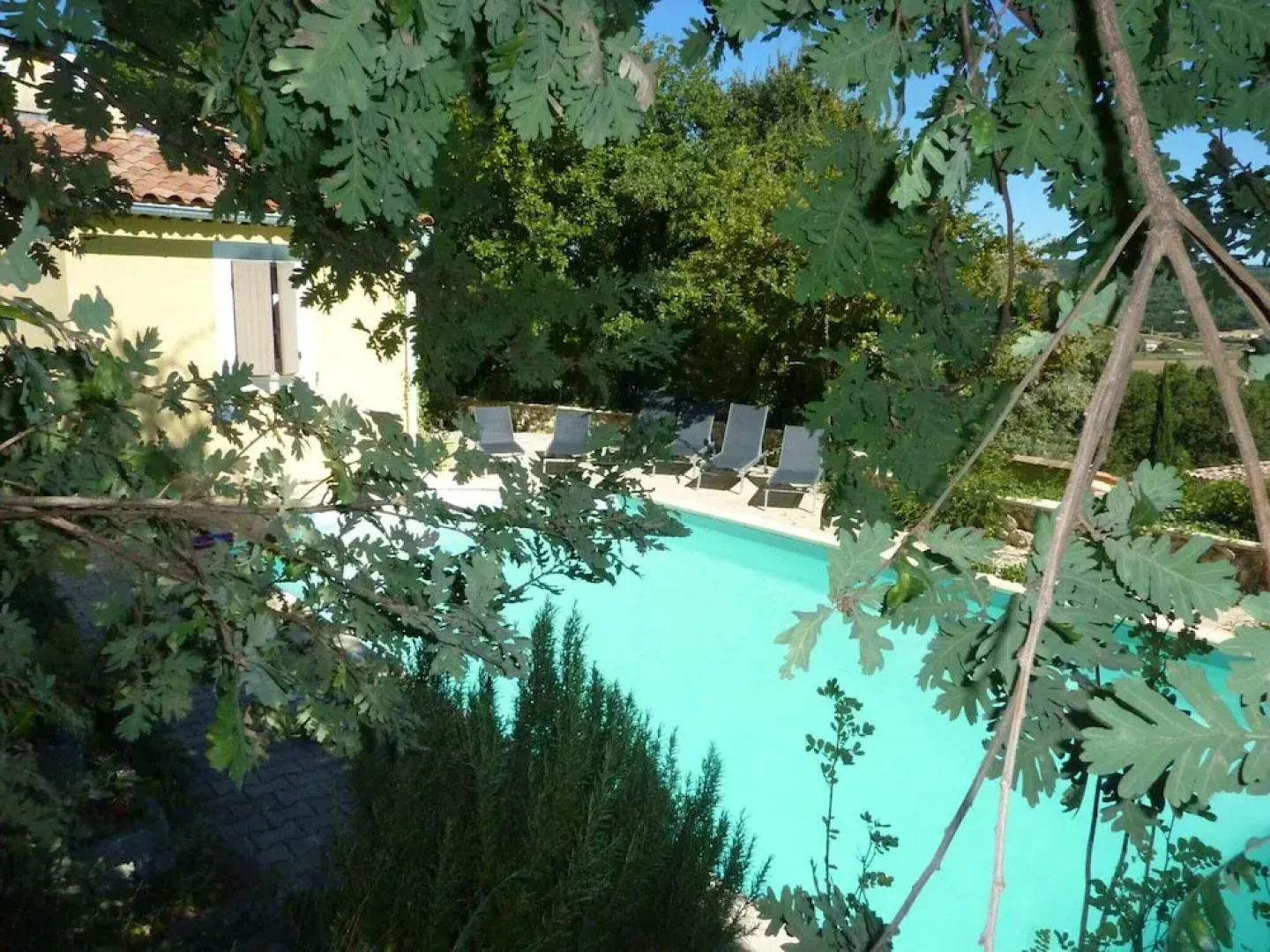 Inviting Villa in Saint Paul Trois Chateaux With Pool