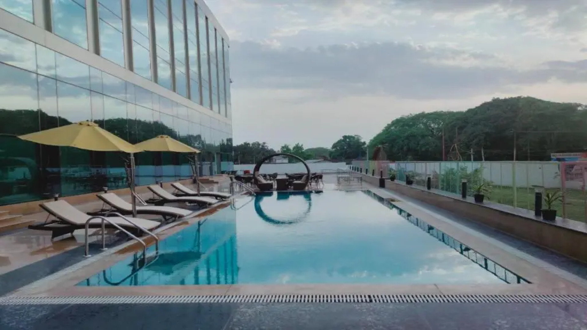 Radisson Hotel Bareilly Airport