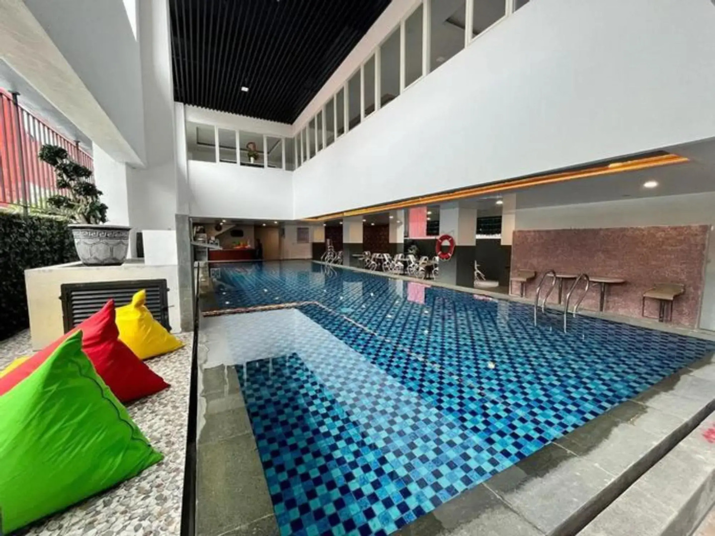 Elizabeth Hotel & Resort