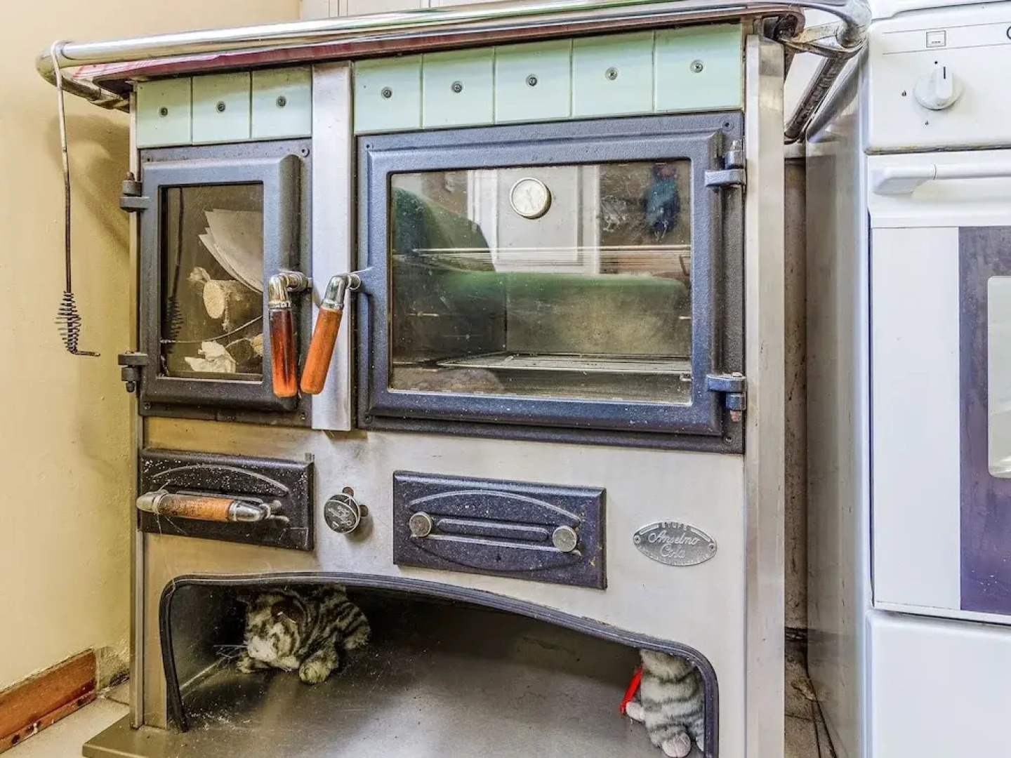 Traditional Holiday Home in Ragalna With Balcony