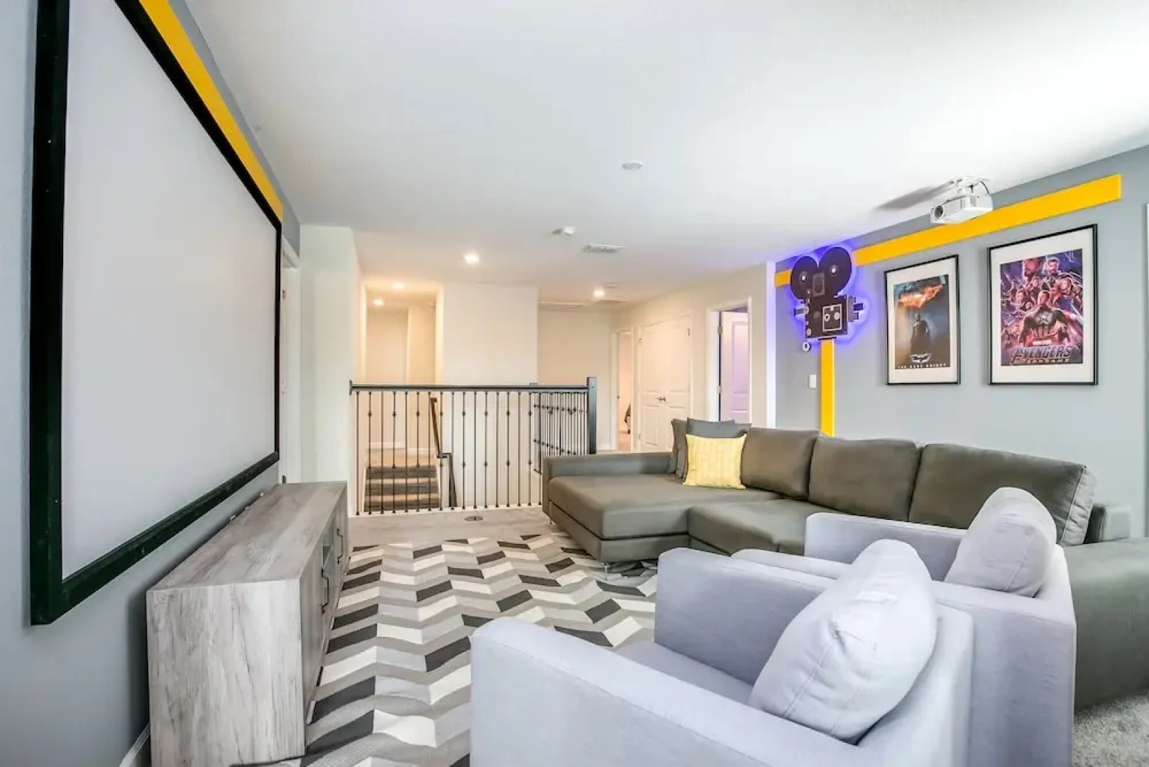 Stunning Villa w/ No Rear Neighbors! Near Disney