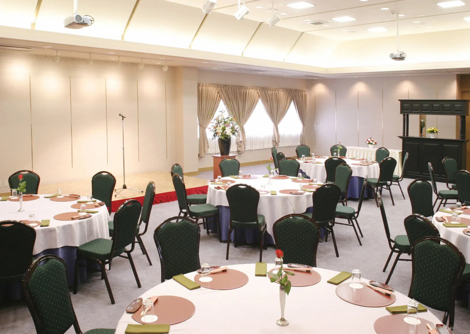 New Commander Hotel Osaka Neyagawa