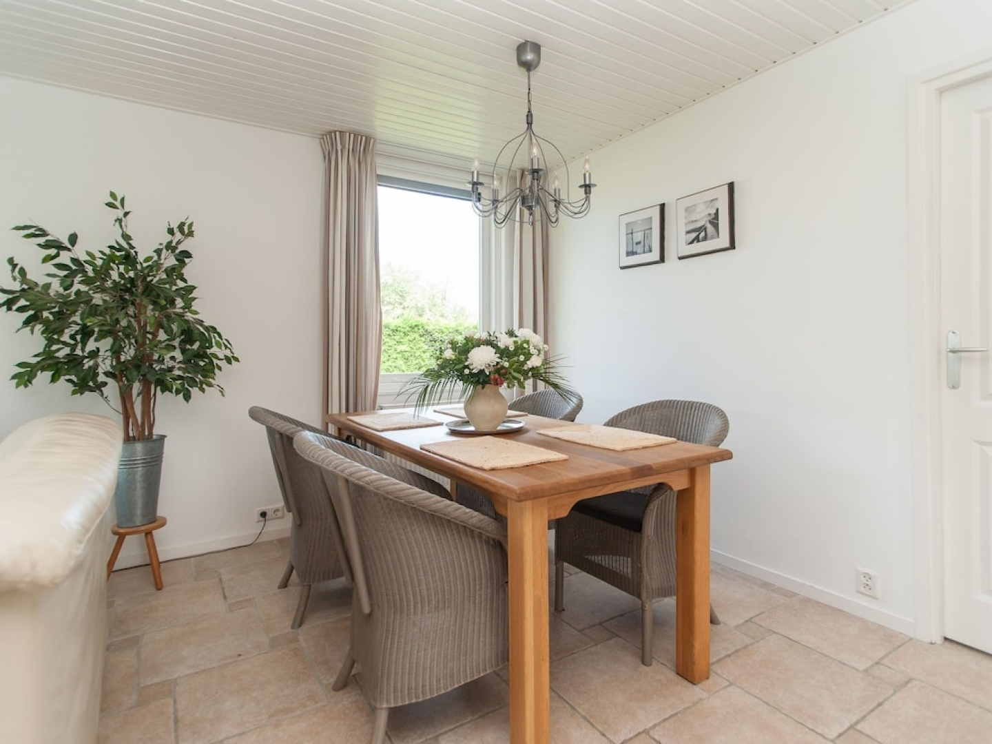 Cozy Holiday Home in Julianadorp With Garden