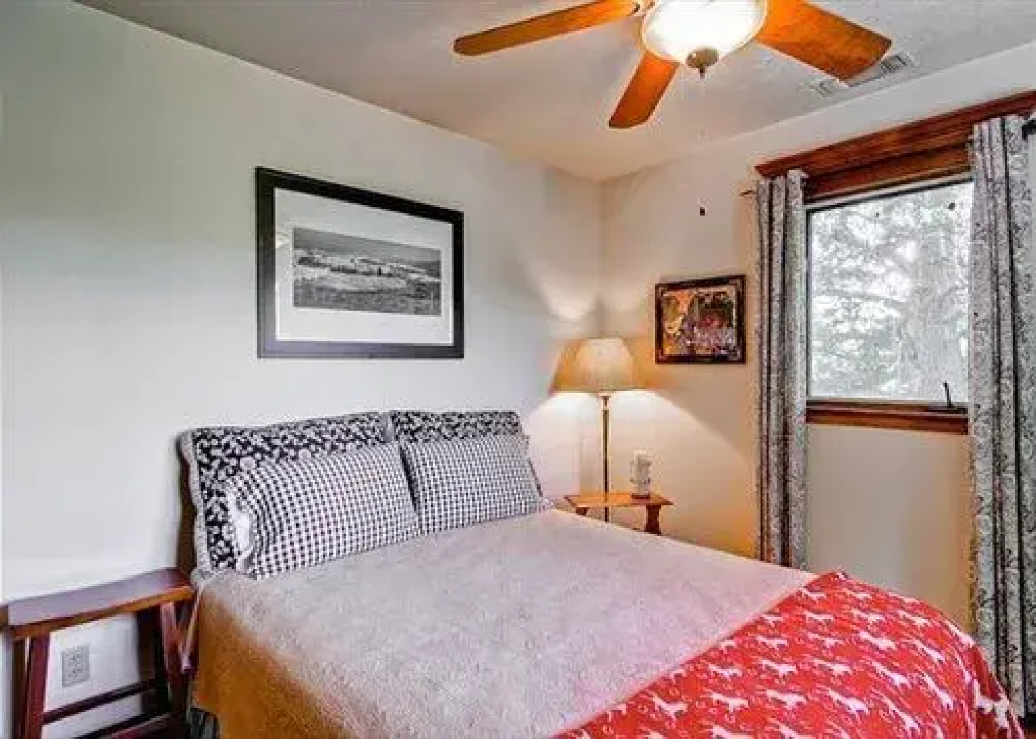 Judy Creek 4 Br home by RedAwning