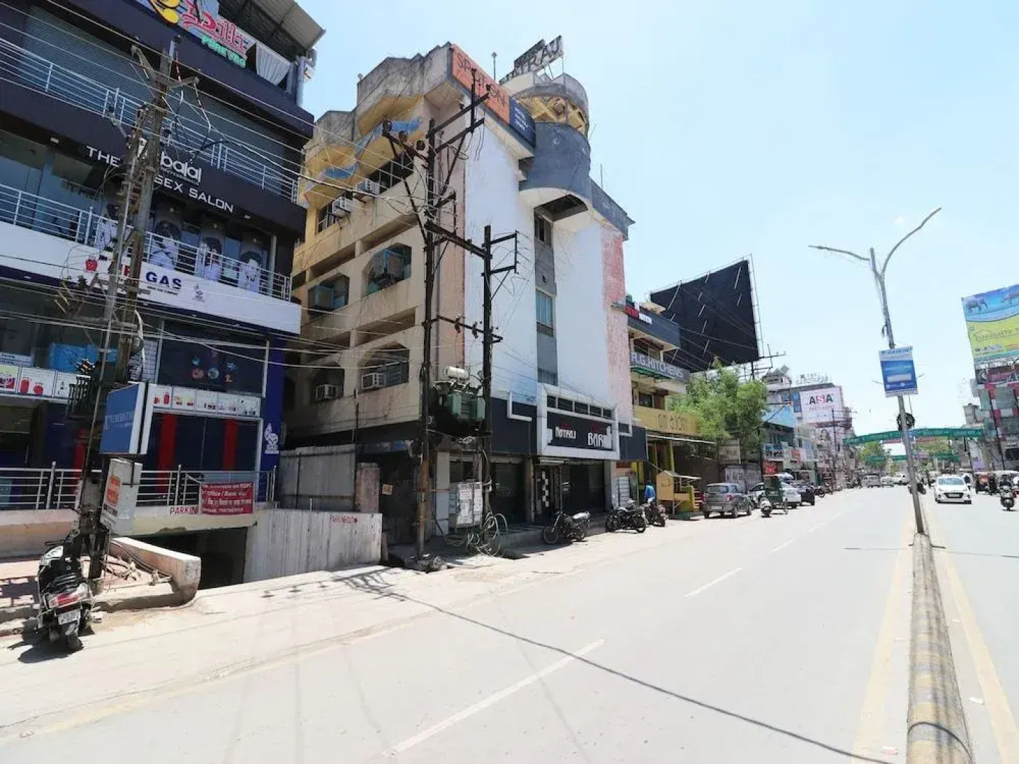 SPOT ON 37002 Hotel Natraj