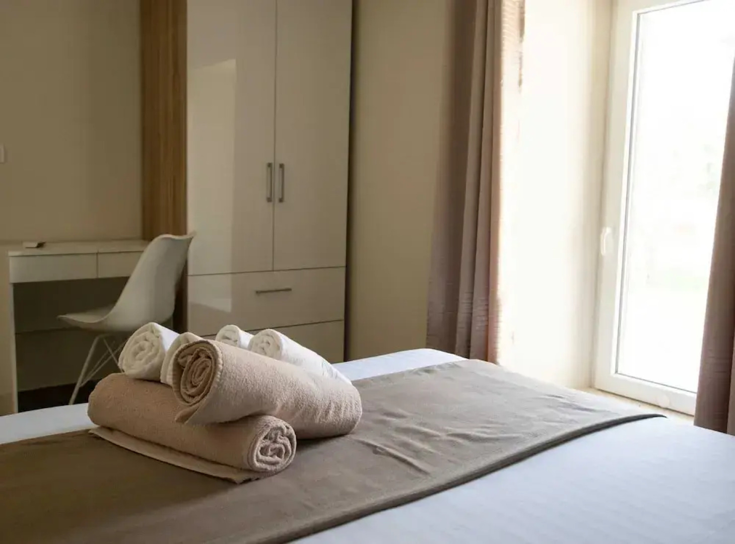 The Poolside Stone House in Bale