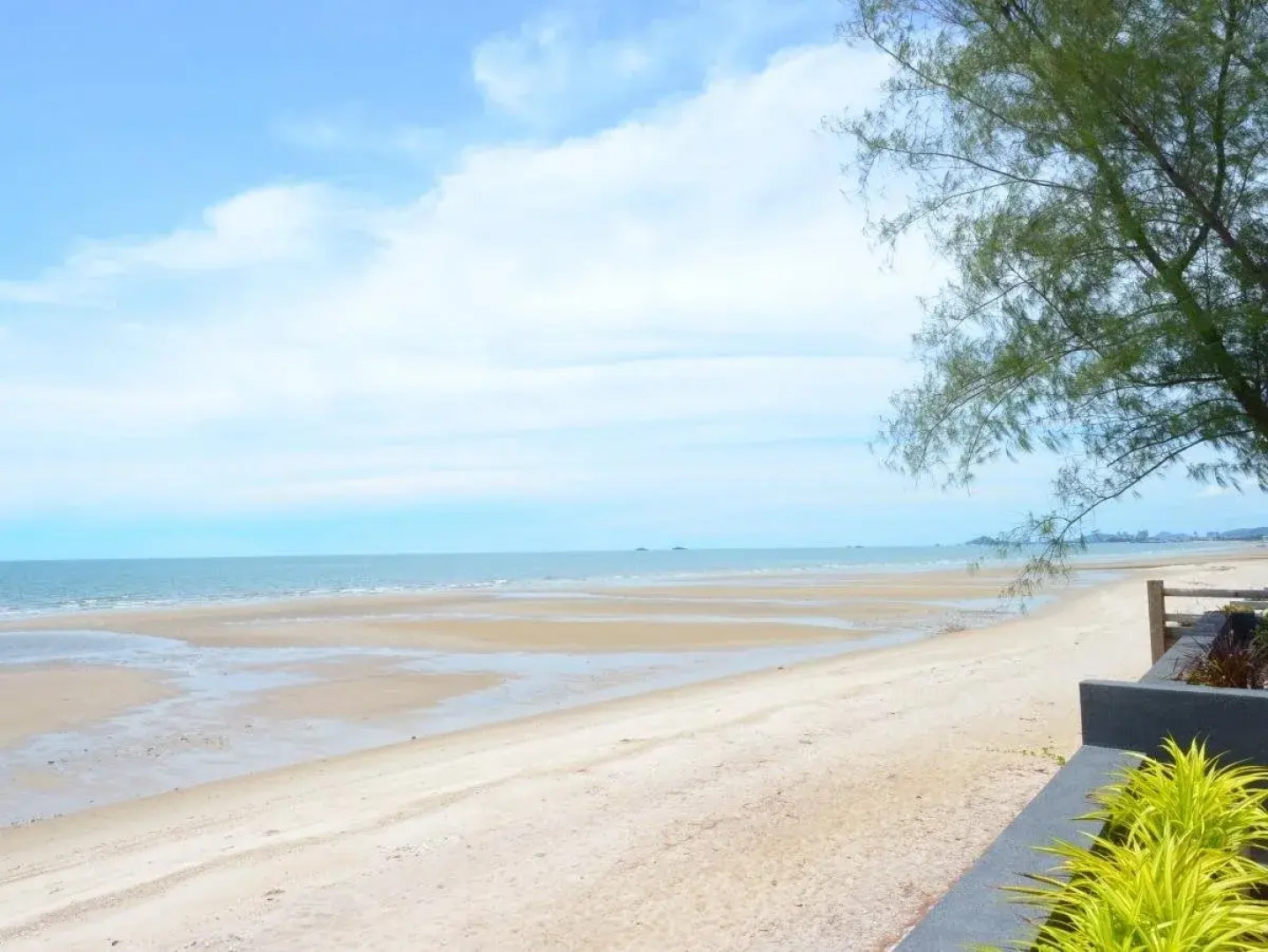 Baby Grand Hua Hin