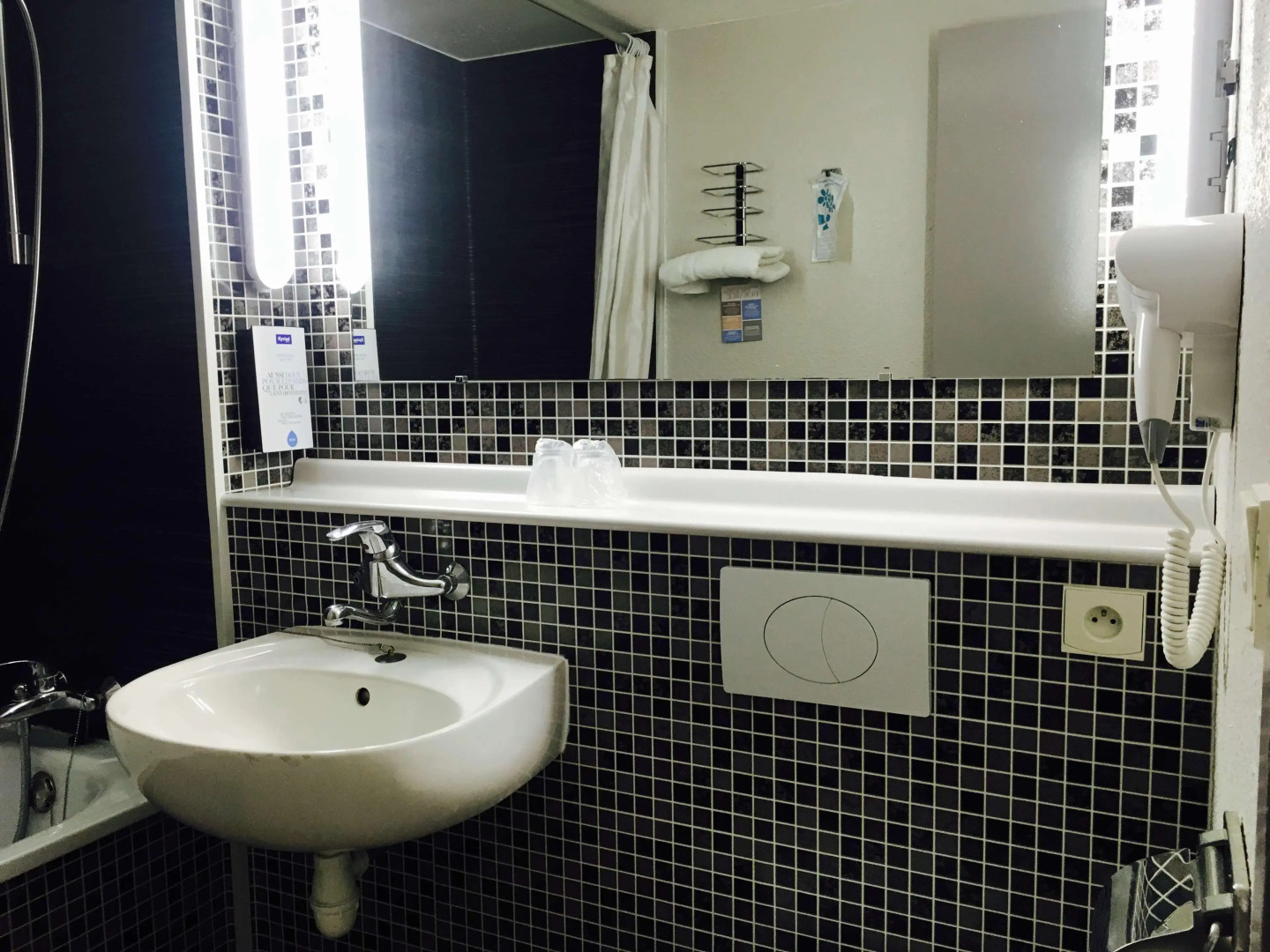 KYRIAD VALENCIENNES SUD – Rouvignies