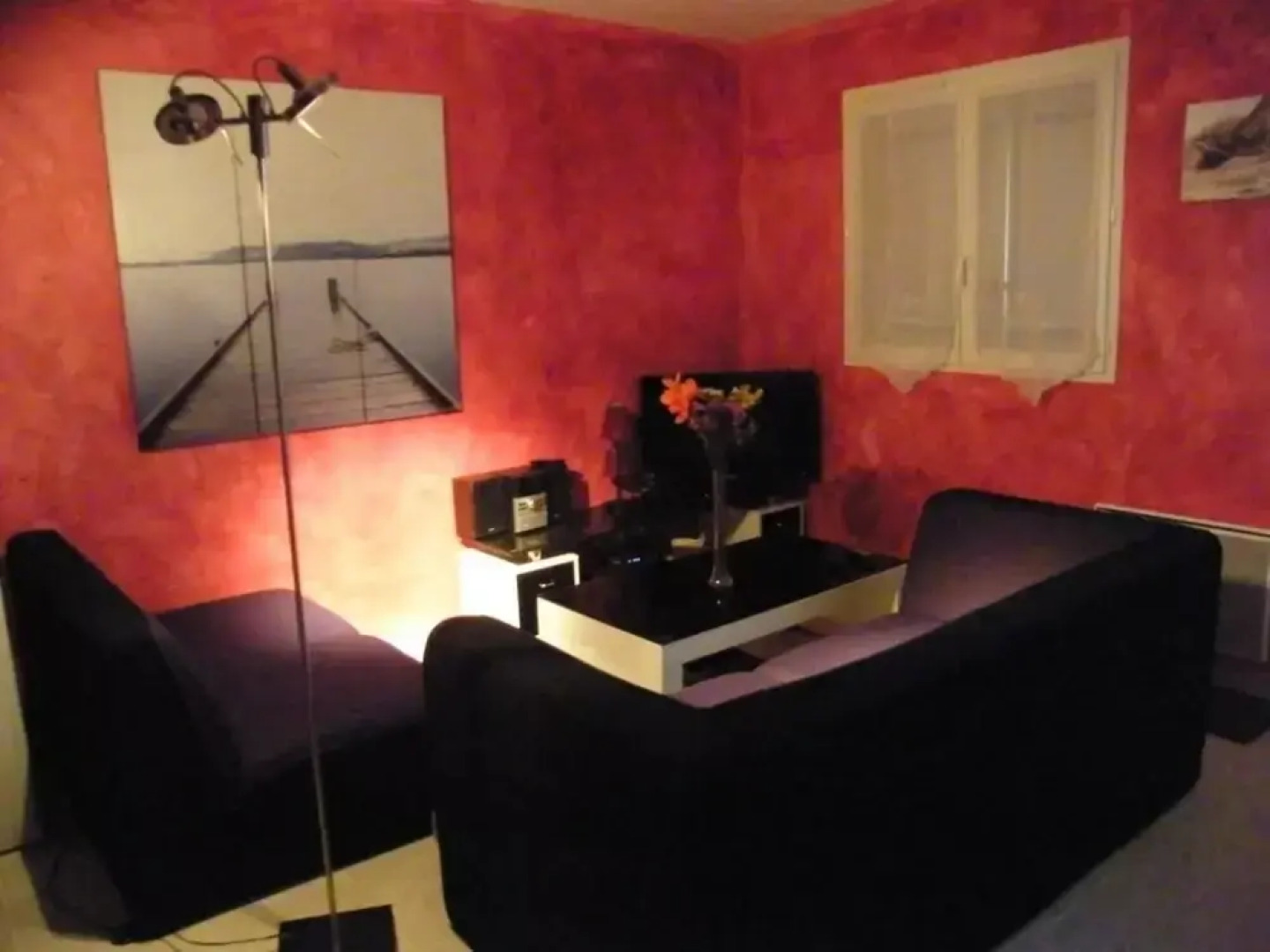 House With 2 Rooms in Jonzac, With Enclosed Garden and Wifi - 3 km Fro