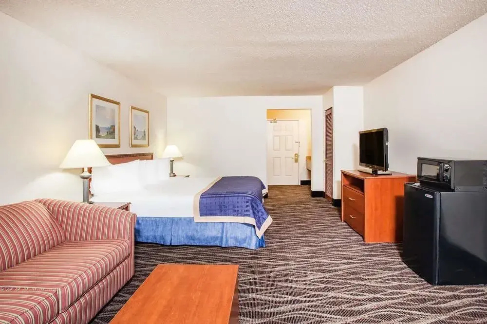 Baymont Inn & Suites Hot Springs