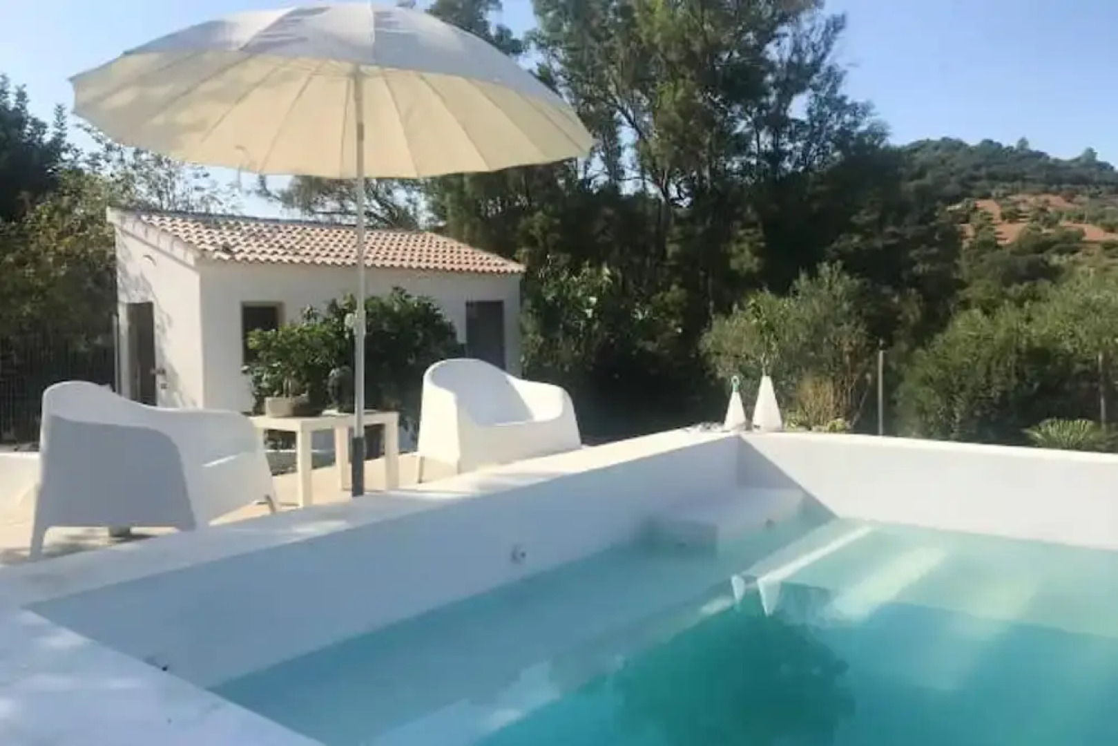 Bungalow With one Bedroom in Madrigueras, With Private Pool, Enclosed Garden and Wifi